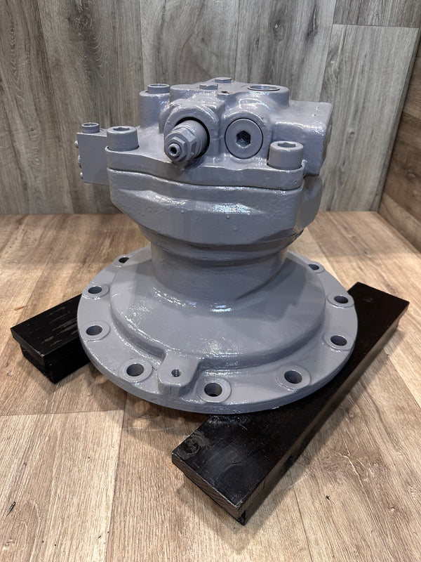 REBUILT Hitachi EX750-5 Swing Motor